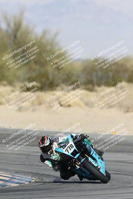 media/Dec-07-2025-CVMA (Sun) [[3e7d2de5dc]]/Race 8-Middleweight Shootout/